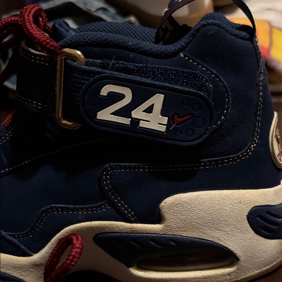 Nike MLB Blue and White Athletic Shoes with Red Laces main image 7